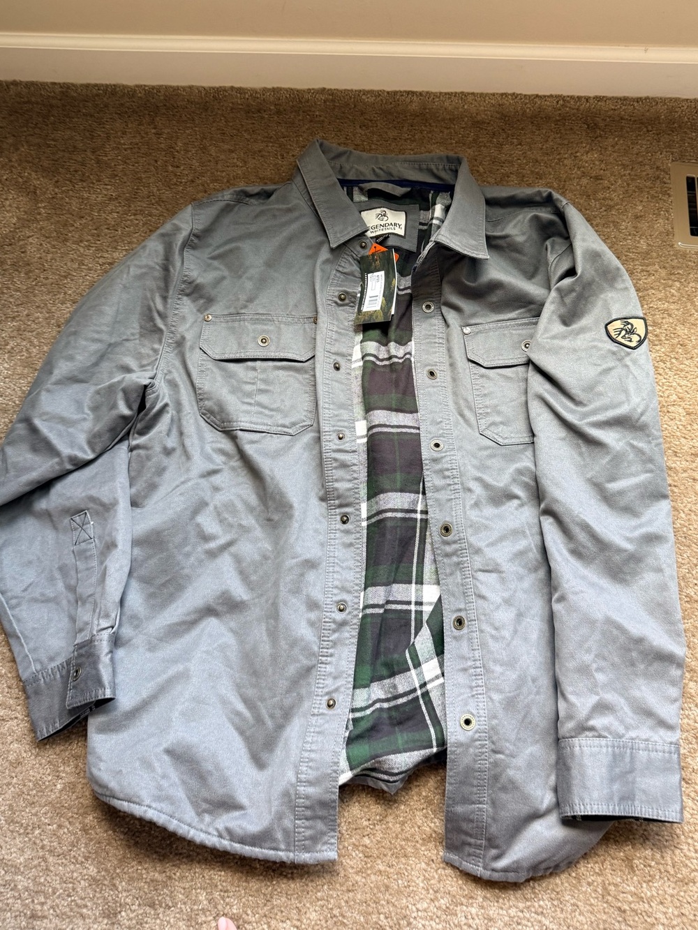 NWT Legendary whitetail Men's Grey Button-Up Work Shirt Jacket w Plaid Lining